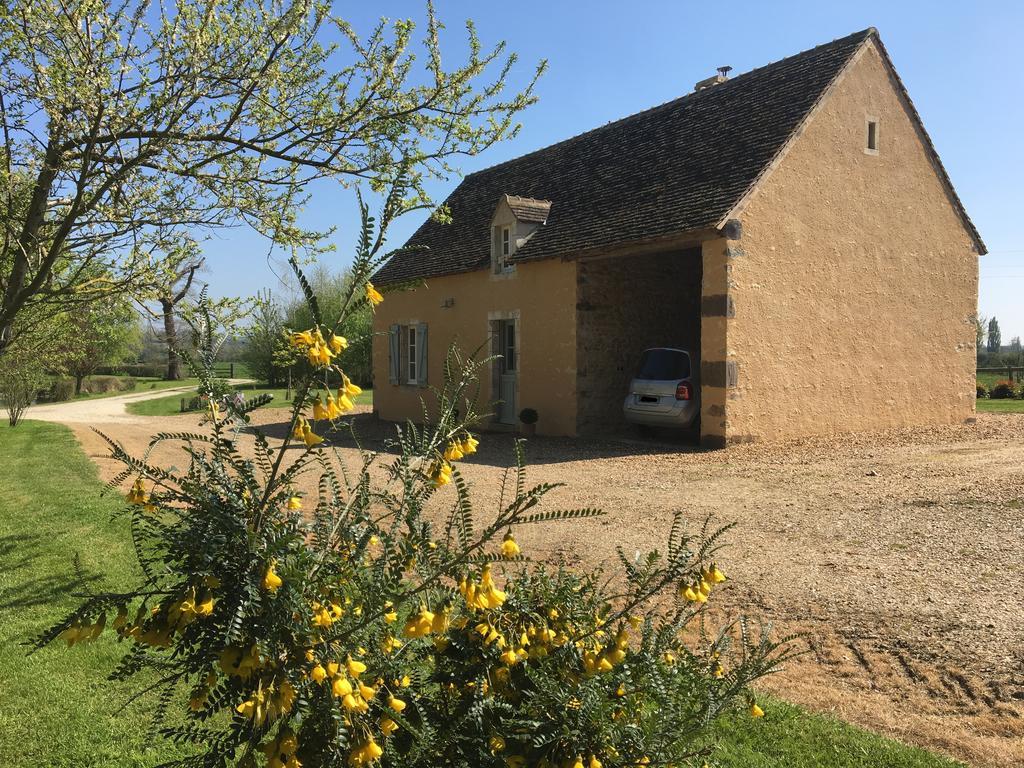 Gite De La Hertaudiere Montbizot Zewnętrze zdjęcie