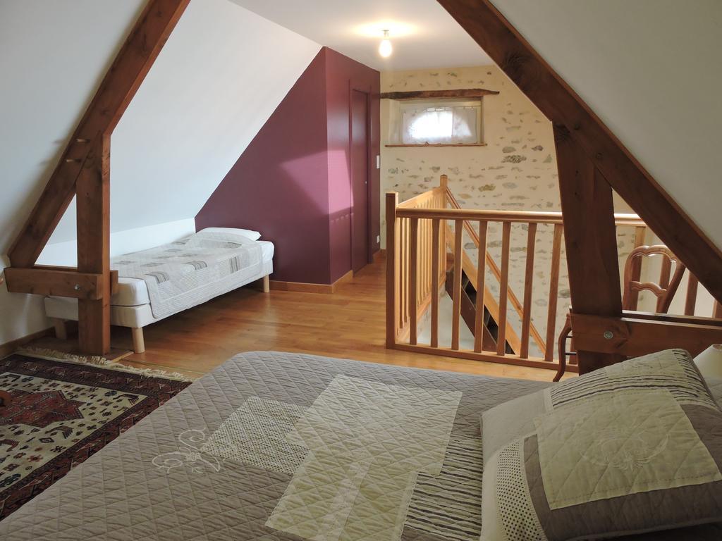 Gite De La Hertaudiere Montbizot Zewnętrze zdjęcie